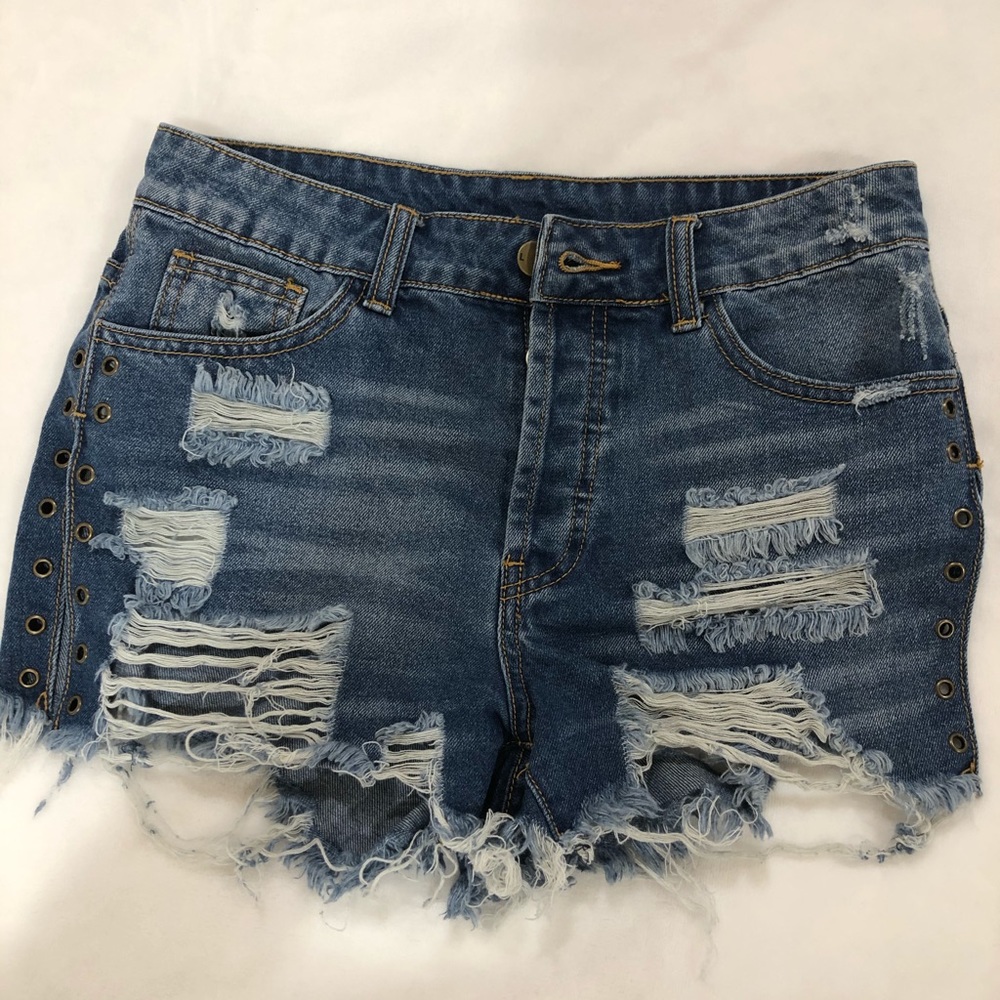 ADORABLE SHORTS😍😍😍😍😍!!!